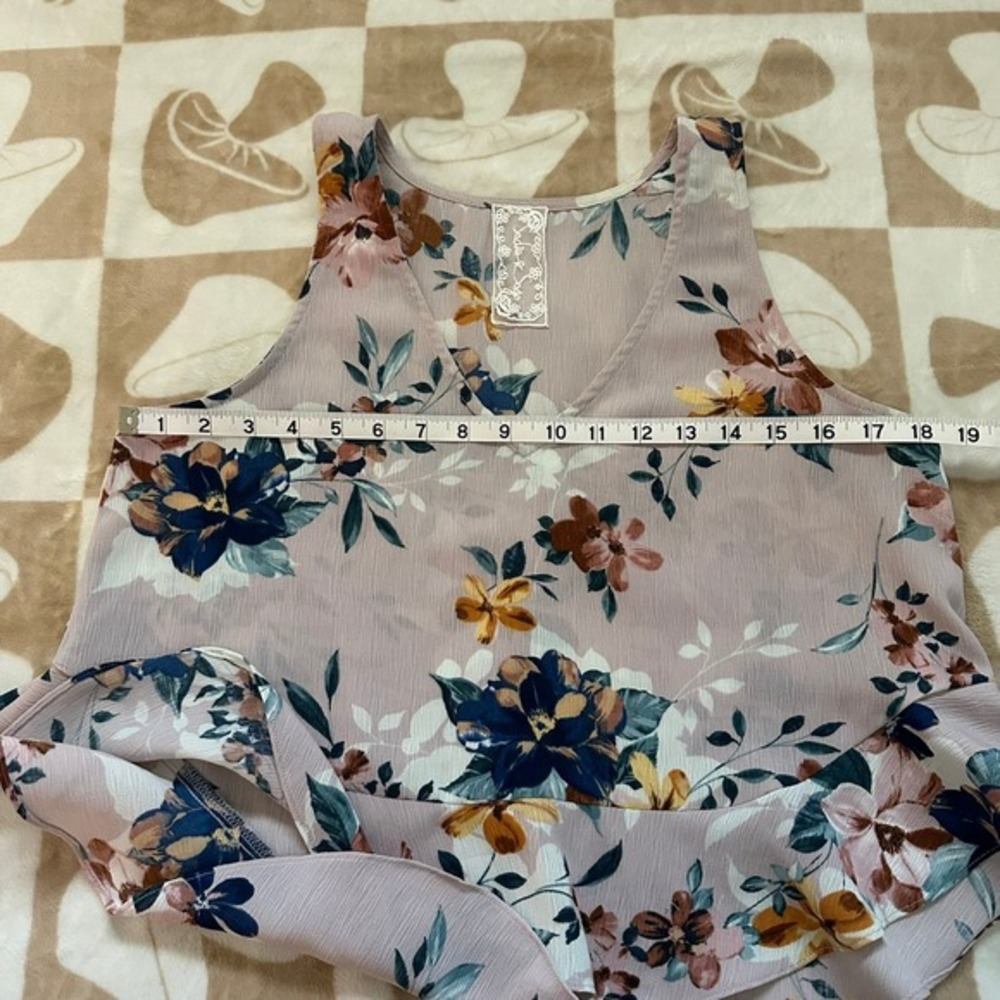 Sadie & Sage Pink Floral Tank‎ Top Sleeveless Ruffle Hem Size M - Picture 5 of 8